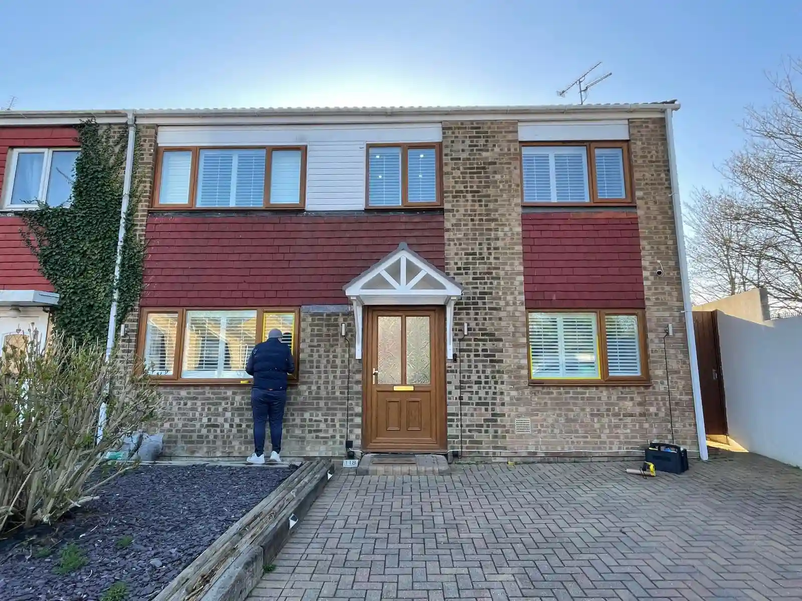 XOX coatings Spray Painting Sandwich